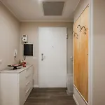 Modern Three Near The Metro Ac - Wifi *