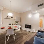 Modern Three Near The Metro Ac - Wifi Apartment *