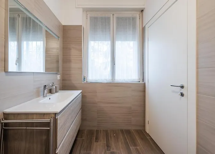 Modern Three Near The Metro Ac - Wifi Milão